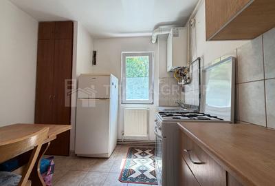 Apartament 3 camere, etaj intermediar - Bulevardul Saturn - 6