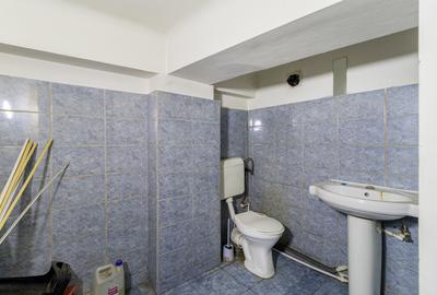 Spatiu comercial in Centrul Vechi cu chirias, cladire risc 1 - 5