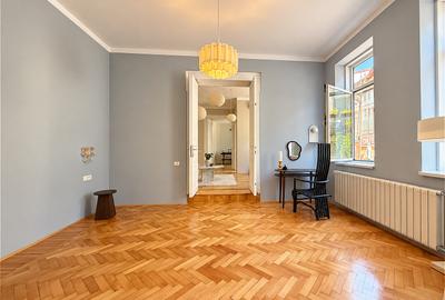 Piesă rară în centrul Capitalei: Apartament de colecție cu cramă boltită și pod - 8