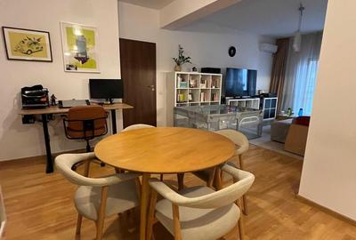 Apartament cu 2 camere decomandat în Titan