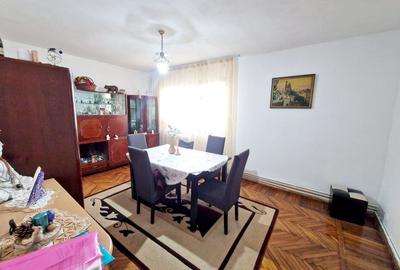 0 % comision Apartament 3 camere decomandat, Aleea Brates 2.515 eu/mp - 1