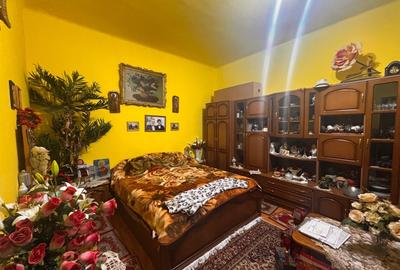 Casă individuală cu 4 camere în Central