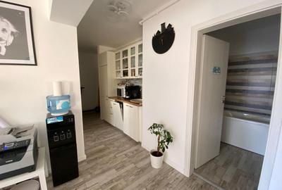 Birou shared (coworking)cu grădină, terasă si parcare proprie - 11