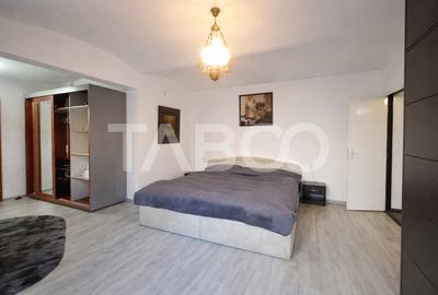 Apartament cu 3 camere semidecomandat, mobilat în Central
