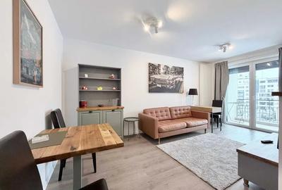 Studio la etaj intermediar, cu balcon si loc de parcare, situat in Kasper Coresi - 1