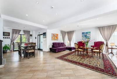 Casa de locuit sau vacanta 5 camere, 5 bai, 2600mp teren langa Humor - 1