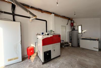 Casă de vânzare, 4 camere, 162 mp Buturugeni - 11