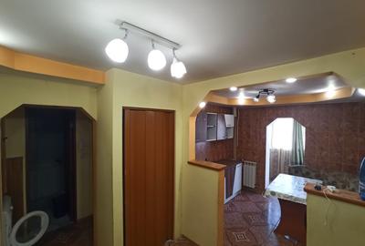 Apartament 2 camere zona Donici , etaj 4 cu mansarda , semimobilat - 3