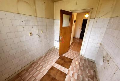 APARTAMENT 4 CAMERE ETAJ 1 FIX LANGA METROU, SCOALA SI PARC - 12