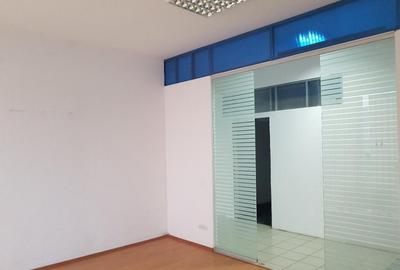 Cladire de birouri si spatii comerciale P+4E, stradal la DN1 - 8