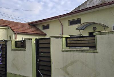 Casa 5 camere, pod 100 mp ,ICIL, pe colt,3 intrari ,  gaze,ideal familie /firma - 1