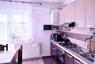 Proprietar, vand apartament cu 2 camere, zona Turnisor - 5