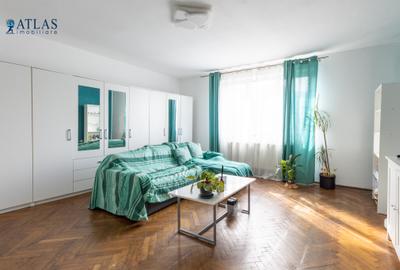 Apartament cu 3 camere decomandat, mobilat în Hărmanului