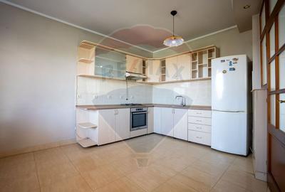 De vânzare Casă spațioasă cu teren 1.000 mp Beverly Hills, Sanmartin - 7