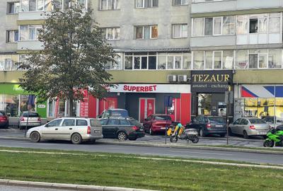 Inchiriere spatiu comercial - 53 mp - vitrina 11 ml - vad pietonal exceptional - 1