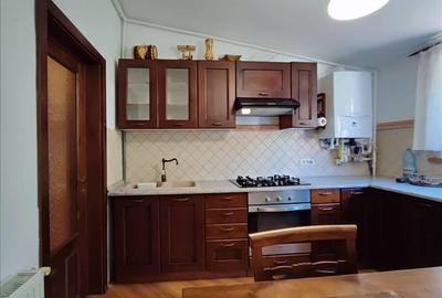 Apartament cu 2 camere decomandat, mobilat în Drumul Poienii
