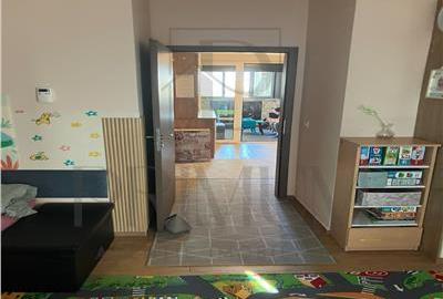 BUZIASULUI - 3 Camere - Penthouse - Etaj 4 - Loc parcare - 4