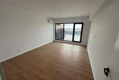 Ap 2 cam, etaj 1, terasa proprie 100 mp, complex Ozone, comision 0% - 5