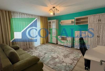 Apartament cu 3 camere decomandat, mobilat în Bucovina