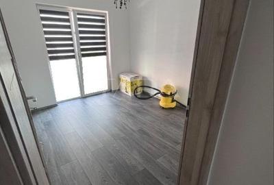 Casă / Vilă cu 4 camere de vanzare in Floresti, zona Eroilor - 4