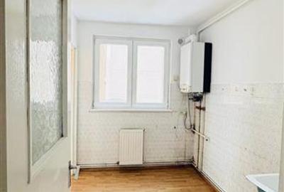 Apartament 3 camere decomandat Calea Bucuresti - 4