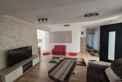 Apartament la casa, 4 camere in Schei - 3