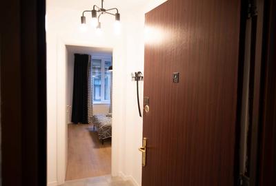 2 camere, centrală proprie, 2 AC, etaj 1 – Unirii, 3 min metrou - 3