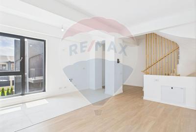 De vanzare| Apartament 4 camere nemobilat si o terasa| Nobil Residence - 1