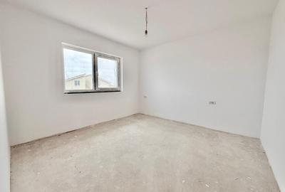 Duplex 4 camere - 94 mp utili - Cartier asfaltat - Mosnita - 12