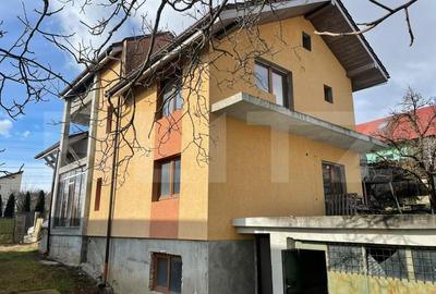 Casă individuală cu 5 camere în Dâmbul Rotund