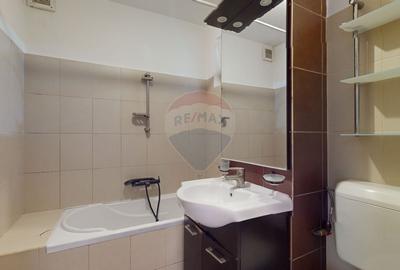 3 Camere Luminos | Vedere Deschisă către Tâmpa | Zonă Premium Scriitor - 13