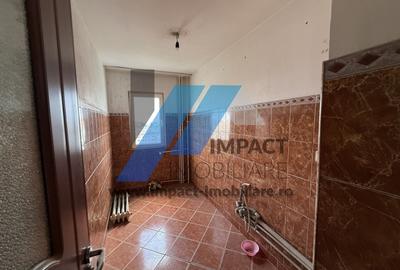 3 camere semidecomandate, nemodernizat, etaj9/10, Craiovita - Statia 30 -Orizont - 4