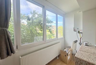 Apartament cu 3 camere de vanzare - Zona Soarelui - 4