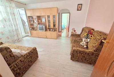 Apartament 2 camere, etaj 2, semimobilat, zona Narcisa - 4