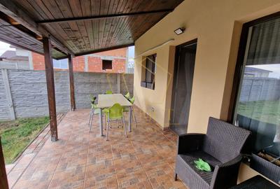 Casa individuala impartita in 2 apartamente | Ianova - 18