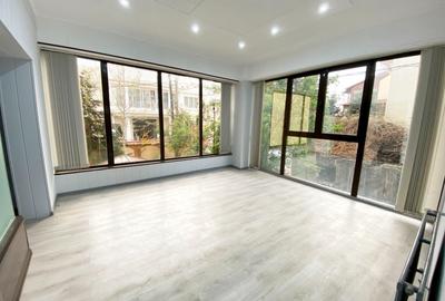 Casă individuală cu 7 camere în Pache Protopopescu