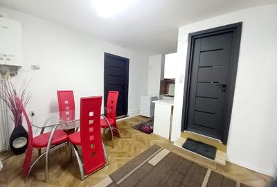 Apartament cu 2 camere decomandat, mobilat în Ultracentral