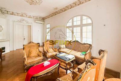 Casă individuală cu 9 camere în P-ța Romană