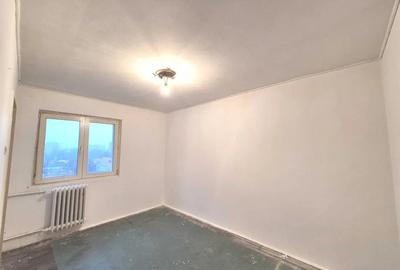 Garsonieră semidecomandată în 1 Decembrie 1918