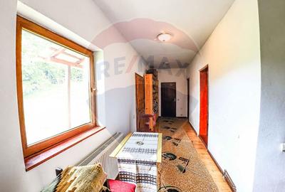Vila / Pensiune cu 20 camere de vânzare în Câmpulung Moldovenesc, SV - 11