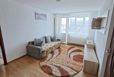 Inchiriez ap 3 camere zona Saturn disponibil imediat - 1