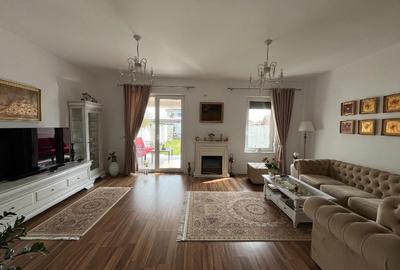 Casă cu 4 camere în Dumbrăvița