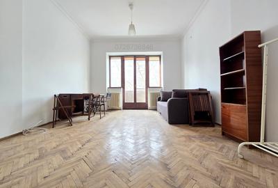 Garsonieră în Romană