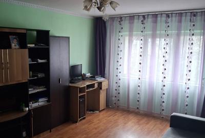 2 camere Siderurgistilor! Apartament spatios etajul 1 - 2