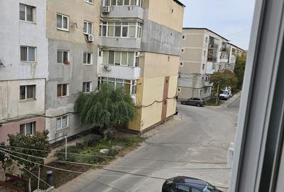 Apartament 3 camere, 60 mp - zona HCC, etajul 2 - 1