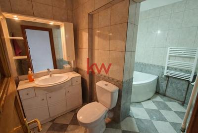 Apartament cu 3 camere in Podu Ros, Rond, et.1 - 6