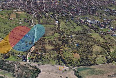 Teren Construcții extravilan de 900 mp, în Dâmbul Rotund