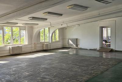 Birouri/sala  de sport /dans / spatii  de  17.80,26, 117 mp/cladire de birouri - 1