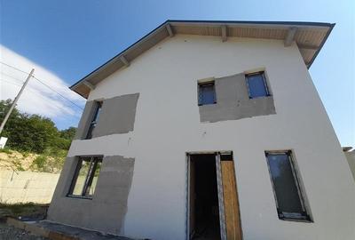 Vanzare casa individuala alipita prin garaj Feleacu zona Valea Manastirii, Cluj- - 3