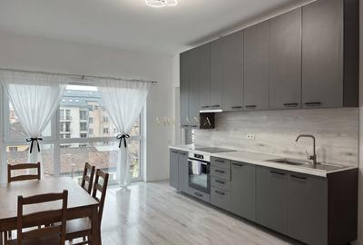 Apartament cu 3 camere semidecomandat, mobilat în Semicentral
